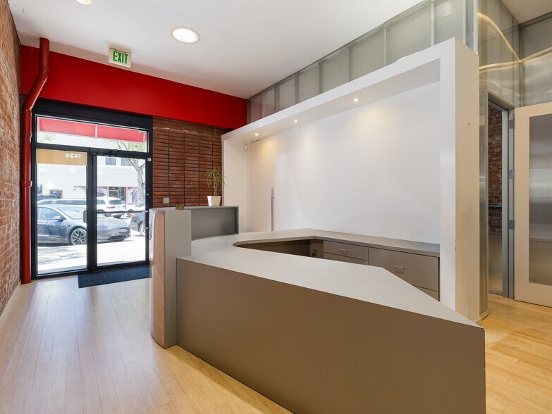 More Photos Of 1424 Marcelina Ave, Torrance Freestanding For Lease