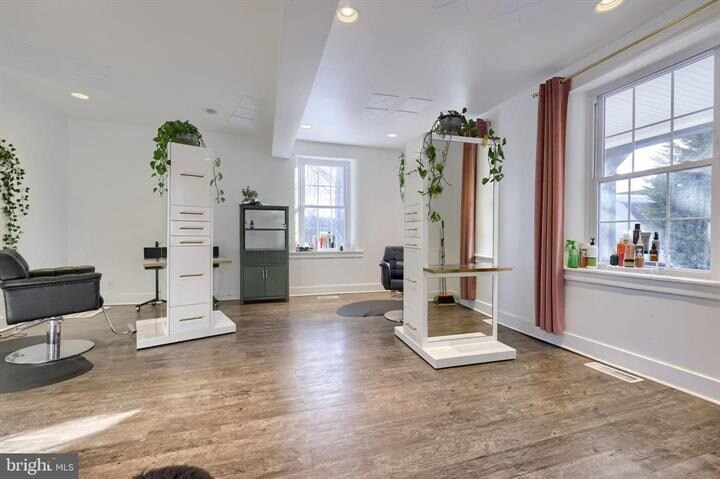 More Photos Of 2668 Lititz Pike, Lancaster Office For Sale