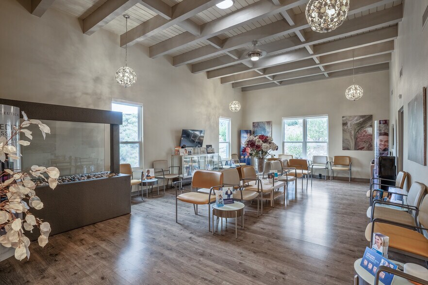 More Photos Of 450 St Michael's Dr, Santa Fe Office For Sale