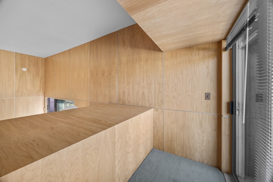 More Photos Of 2972 Glendale Blvd, Los Angeles Loft Creative Space For Lease