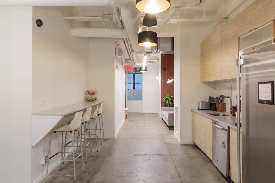 More Photos Of 251 W 30th St, New York Coworking Space