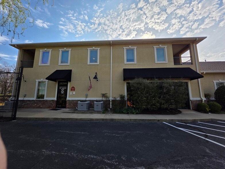 More Photos Of 216-222 E Township St, Fayetteville Medical For Sale