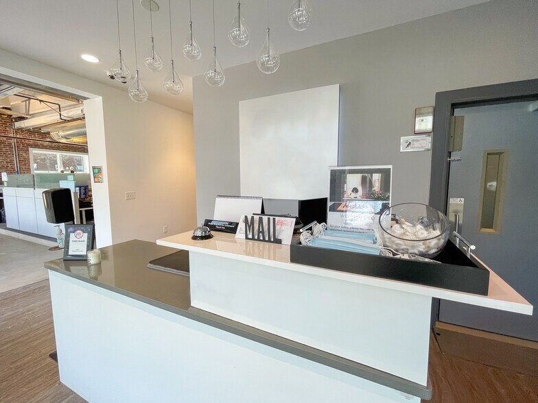 More Photos Of 1828-1834 Central Ave, Indianapolis Loft Creative Space For Sale