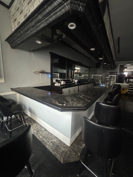More Photos Of 452-454 Pearl St, Buffalo Storefront Retail Residential For Sale