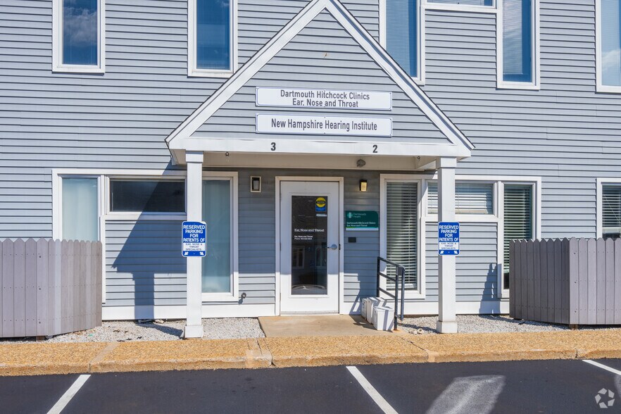 More Photos Of 30 Canton St, Manchester Medical For Lease
