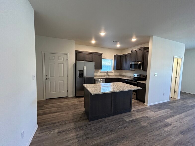 More Photos Of 803 S Rupple Rd, Fayetteville Apartments For Sale