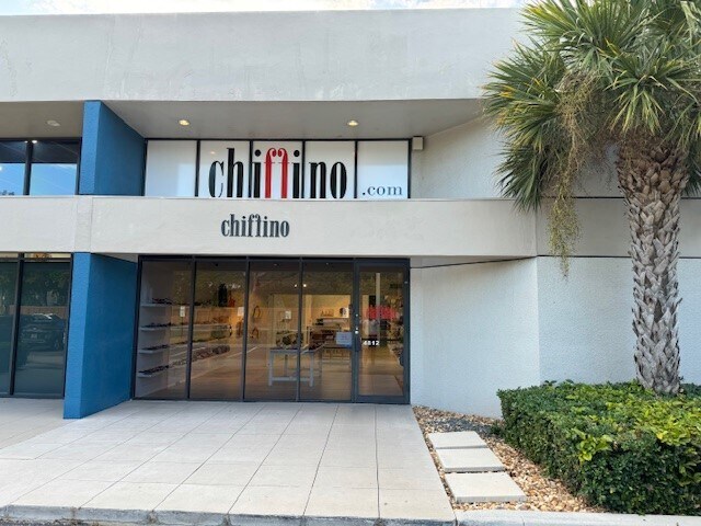 More Photos Of 4808-4848 SW 72nd Ave, Miami Showroom For Lease