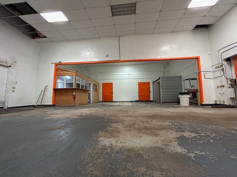 More Photos Of 3155 E Ponce de Leon Ave, Scottdale Unknown For Lease