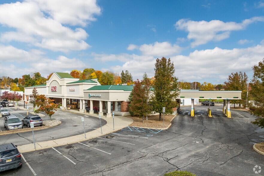 More Photos Of 455 State Rt 23, Wantage Supermarket For Lease