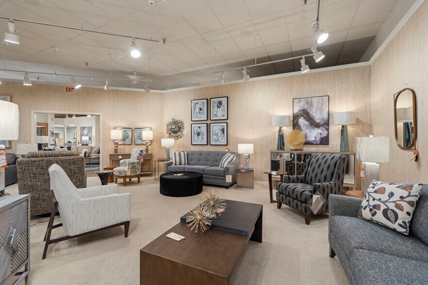More Photos Of 334 County Road 81, Osseo Storefront Retail Office For Sale