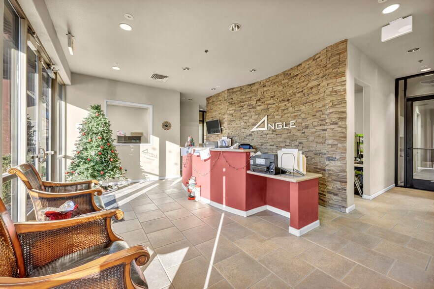 More Photos Of 5995 Edmond St, Las Vegas Office For Sale