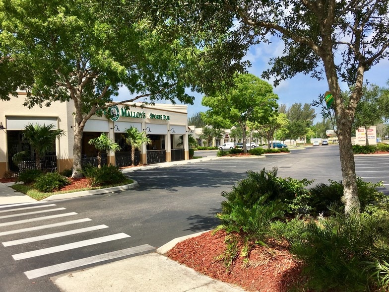 More Photos Of 10341-10351 Bonita Beach Rd SE, Bonita Springs General Retail For Lease