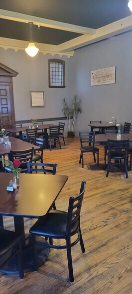 More Photos Of 25 Hartford St, Rumford Apartments For Sale