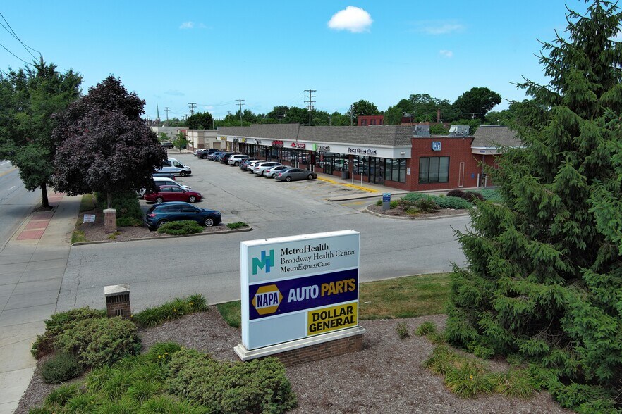 More Photos Of 6541-6801 Broadway Ave, Cleveland Unknown For Lease