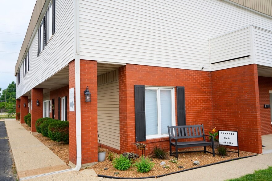 More Photos Of 987 Clock Tower Dr, Springfield Apartments For Sale