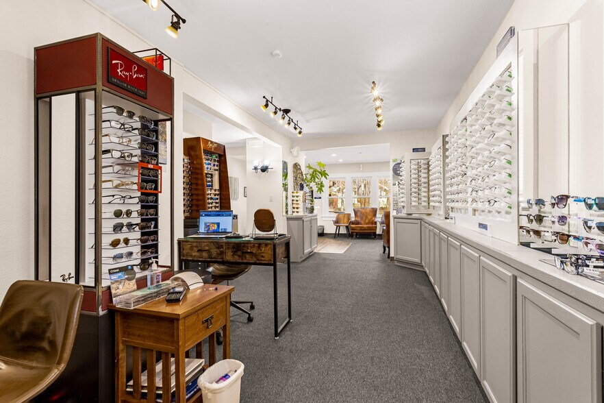 More Photos Of 1625 E Platte Ave, Colorado Springs Medical For Sale