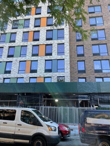 More Photos Of 437 Euclid Ave, Brooklyn Apartments For Lease
