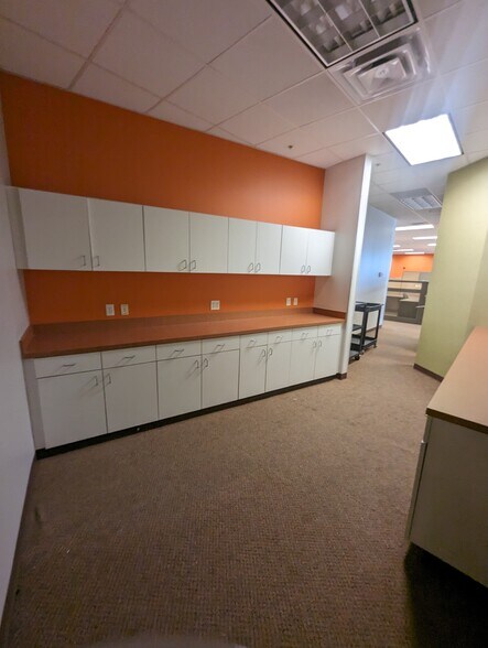 More Photos Of 5901 Technology Center Dr, Indianapolis Office For Lease