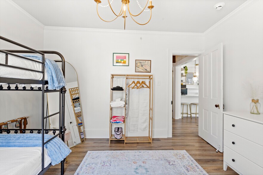 More Photos Of 782 Water St, Biloxi Office For Sale