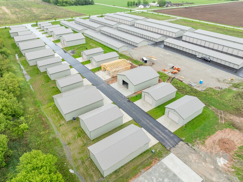 More Photos Of 4155 Overland Rd, Hobart Warehouse For Sale