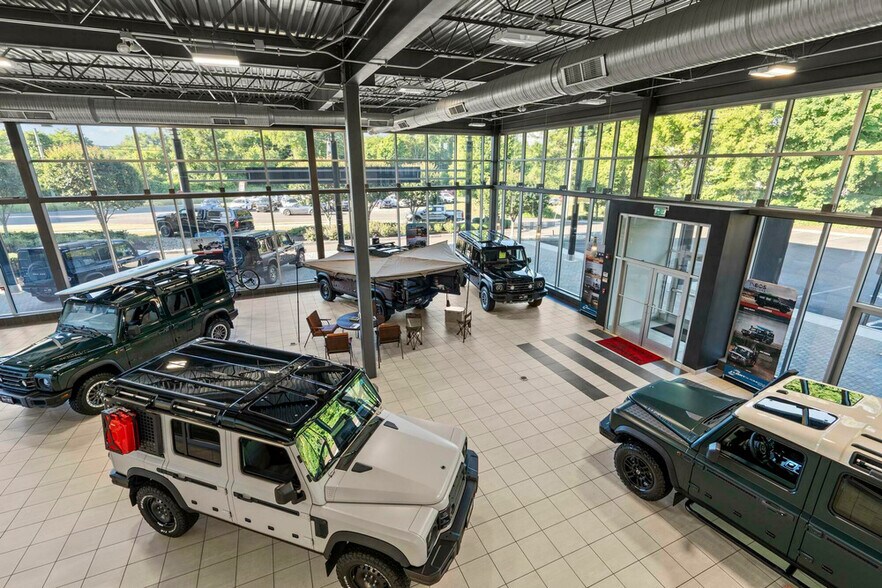 More Photos Of 100 Federal Rd, Danbury Auto Dealership For Sale