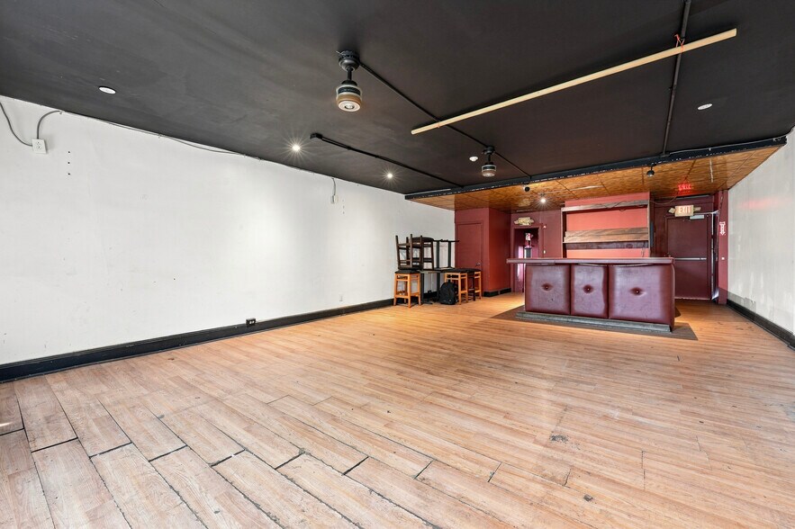 More Photos Of 1437-39 South Street, Philadelphia Specialty For Lease