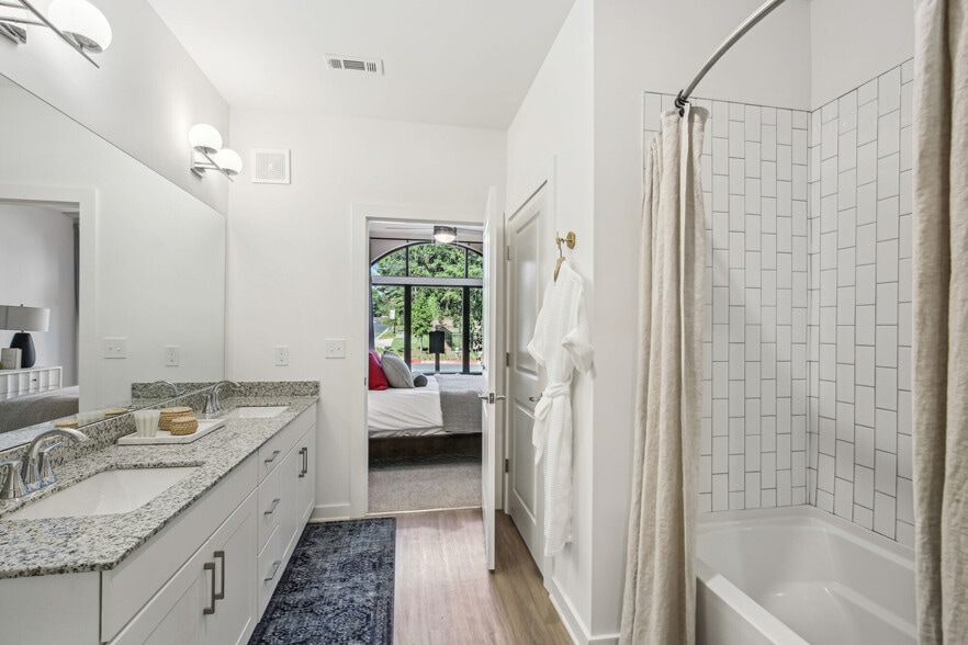 More Photos Of 2652 S Main St, Kennesaw Coworking Space