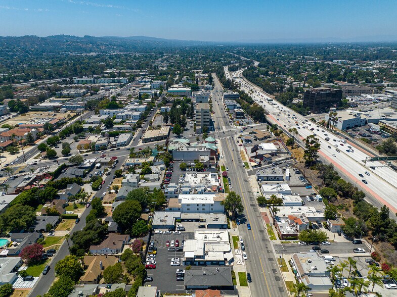 More Photos Of 10738 Riverside Dr, North Hollywood Medical For Lease