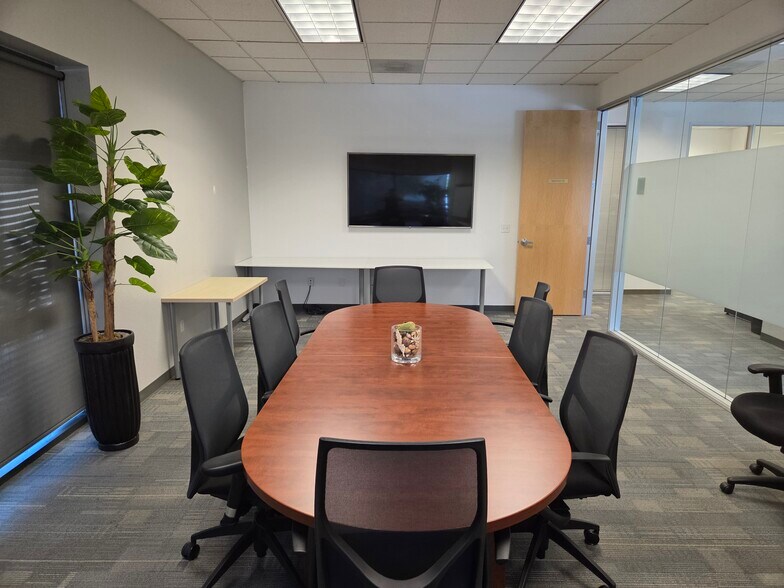 More Photos Of 960 San Antonio Rd, Palo Alto Office For Lease