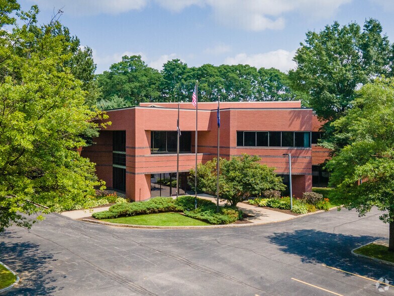 More Photos Of 94 New Karner Rd, Albany Office For Lease