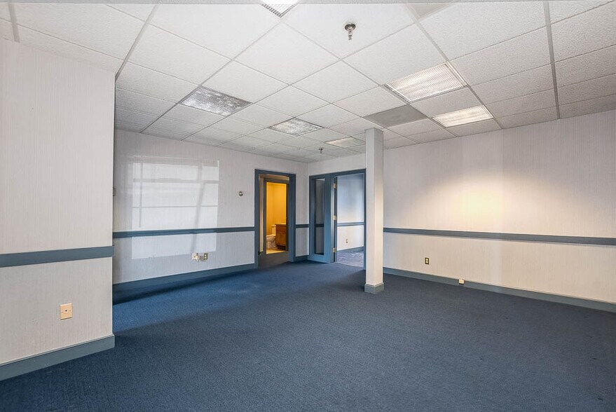 More Photos Of 645 County St, Taunton Office For Sale
