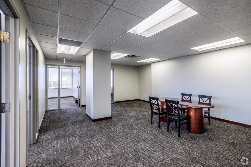 More Photos Of 2525 Ridgmar Blvd, Fort Worth Office For Lease