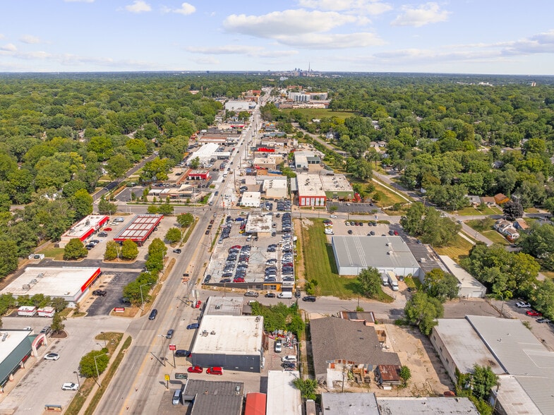 More Photos Of 319 W 79th Ter, Kansas City Warehouse For Lease