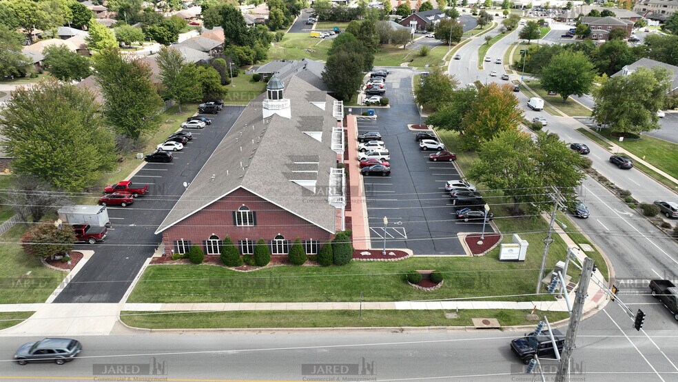 More Photos Of 1411 E Primrose St, Springfield Office For Lease