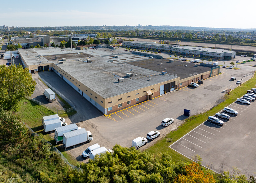 Primary Photo Of 650 Av Godin, Québec Industrial For Lease