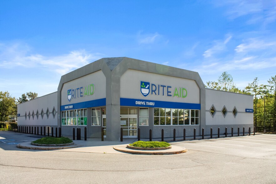 Primary Photo Of 5675 York Rd, New Oxford Fast Food For Sale