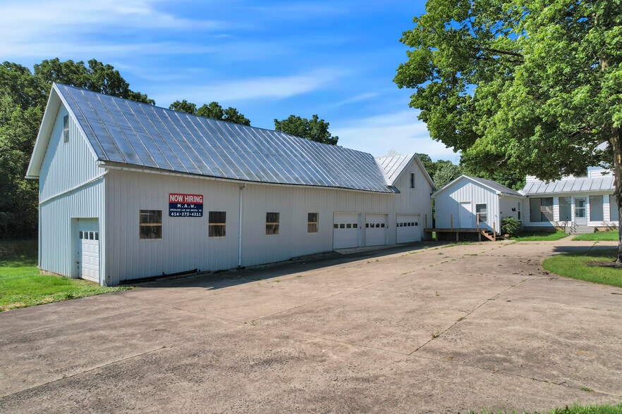 More Photos Of 7106 Columbus Rd, Centerburg Light Manufacturing For Sale