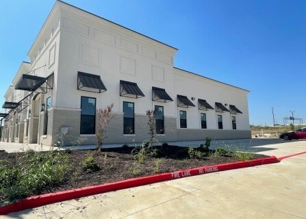 More Photos Of 2416 Swamy Dr, Sherman Medical For Sale