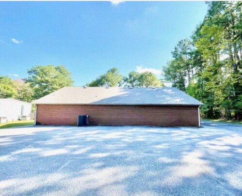 More Photos Of 1250 Bettydale Dr, Iuka Freestanding For Sale