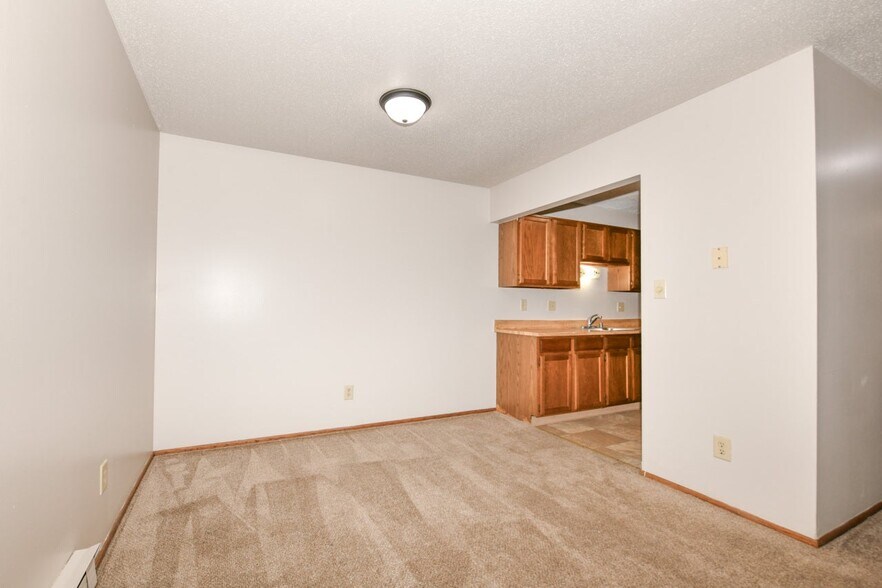 More Photos Of 11513 Brown Deer Rd W, Milwaukee Apartments For Sale