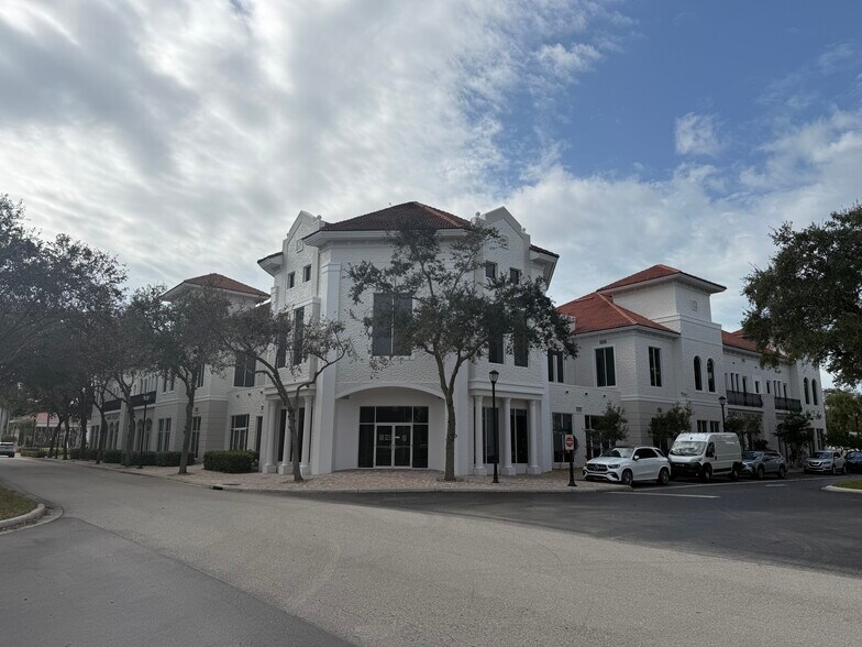 More Photos Of 9010 Strada Stell Ct, Naples Medical For Lease