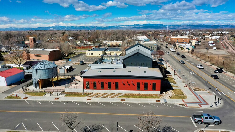 More Photos Of 301 Main St, Windsor Restaurant For Lease