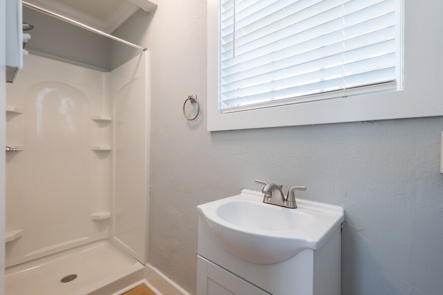 More Photos Of 149 West Thigpen Avenue, Lakeland Apartments For Sale