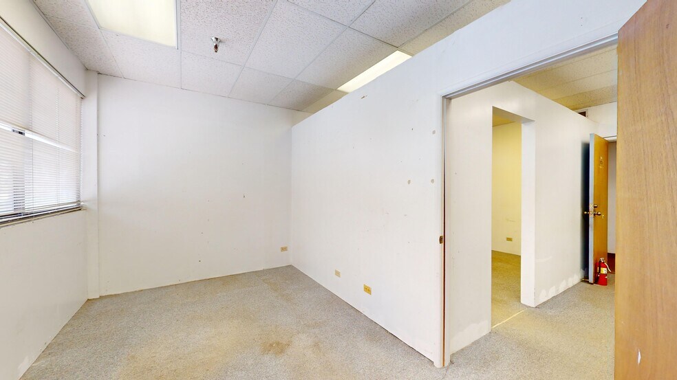 More Photos Of 1542 Young St, Honolulu Office Residential For Sale