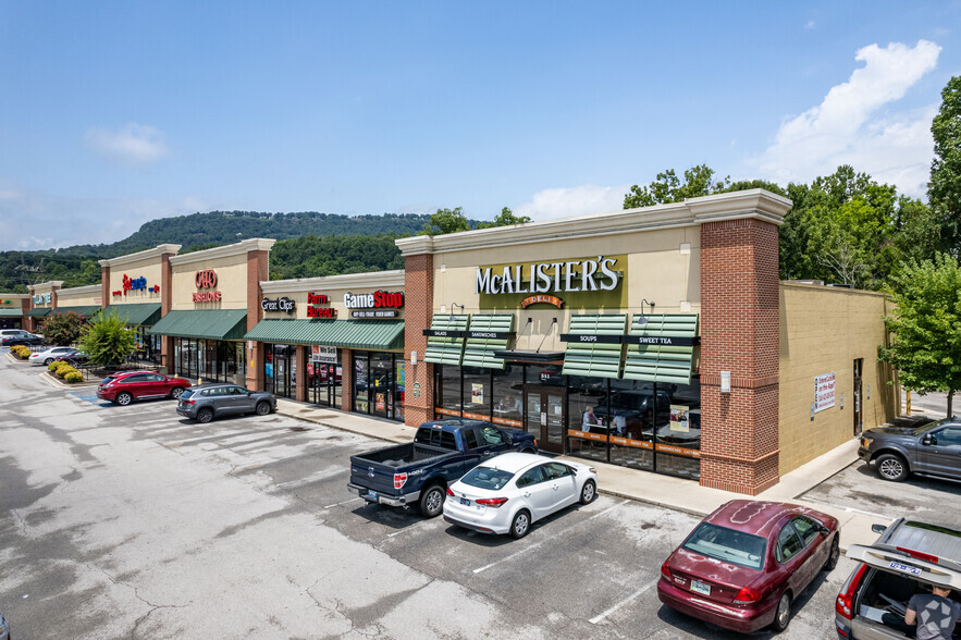 Primary Photo Of 541 Signal Mountain Rd, Chattanooga Unknown For Lease