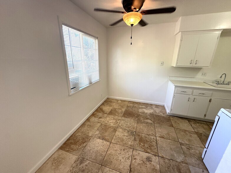 More Photos Of 1822 Cirby Way, Roseville Apartments For Sale