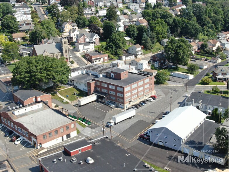 More Photos Of 6 Front Street Plaza, Mohnton Food Processing For Sale