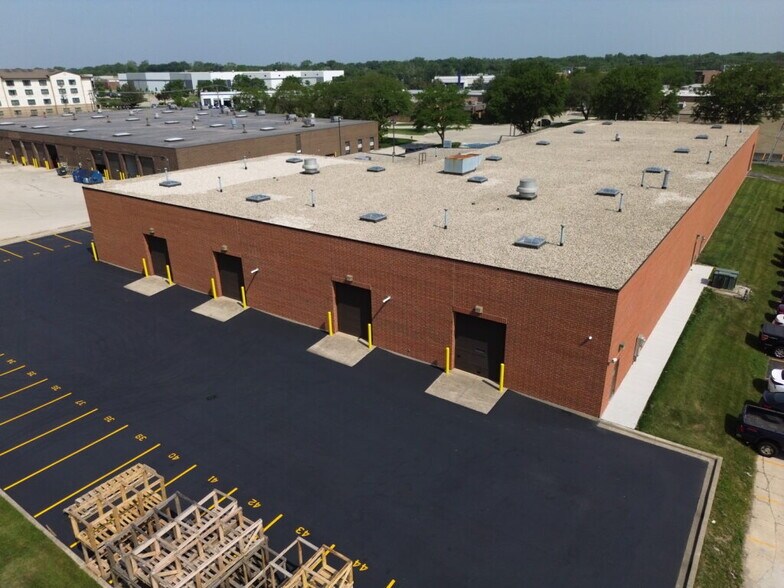 More Photos Of 925-933 Oaklawn Ave, Elmhurst Industrial For Sale
