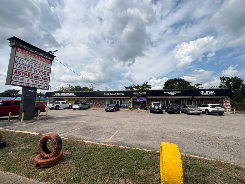 More Photos Of 6046-6060 W Little York Rd, Houston Unknown For Lease