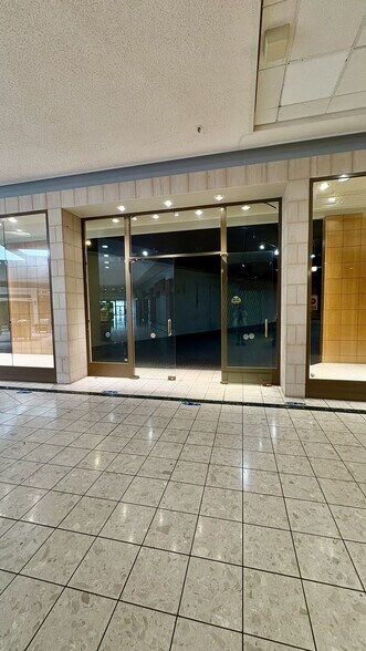 More Photos Of 40 Catherwood Rd, Ithaca General Retail For Lease